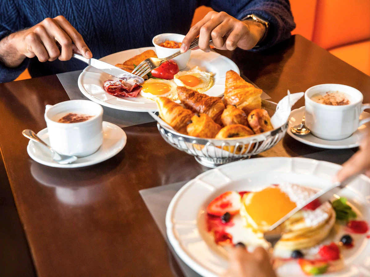 غذا در هتل ایبیس دیره سیتی سنتر دبی